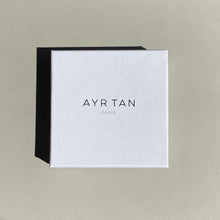 Cargar imagen en el visor de la galería, CORELLA chalk white mini stud earrings - AYR TAN
