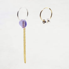 Carica l&#39;immagine nel visualizzatore di Gallery, COMET mismatched hoops lilac - AYR TAN
