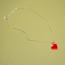 Laden Sie das Bild in den Galerie-Viewer, MELTING HEART necklace pink gold - small - AYR TAN
